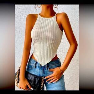 Halter Crop Tank 🌸